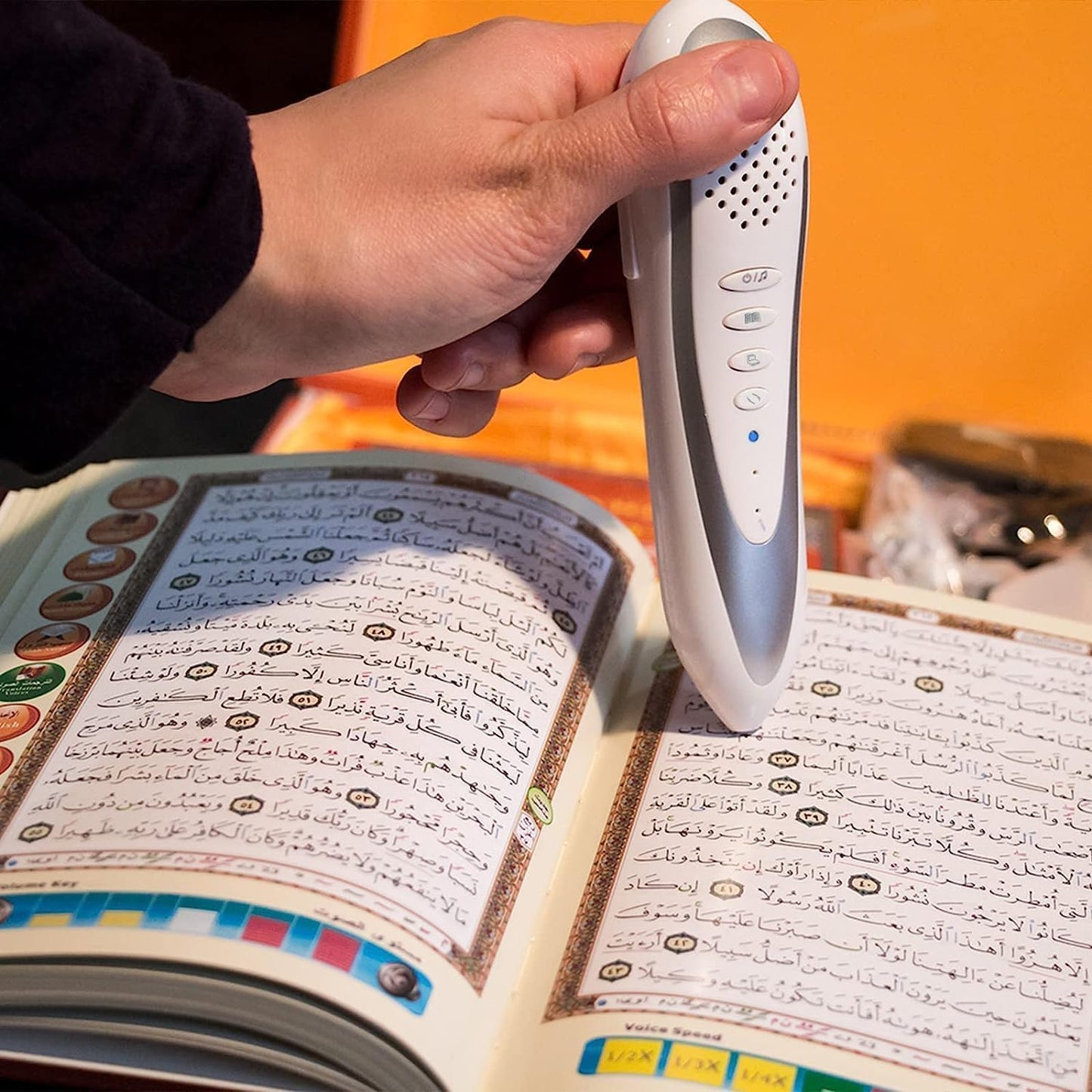 Electronic Quran Reader Pen, Electronic Reader Pen Word-by-Word Digital Rechargeable Holy Quran Recorder 25 Reciters and Languages 6 Books, Ramadan Gift for Kids Adults